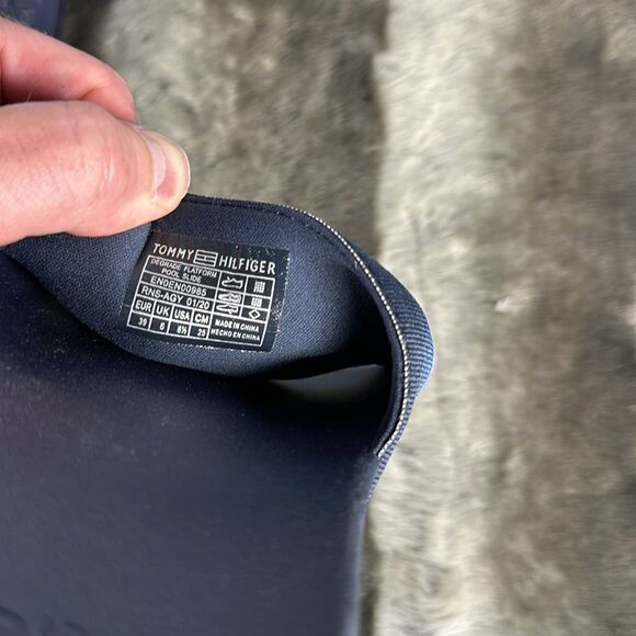 BNIB Tommy Jeans Slides - Picture 5 of 7